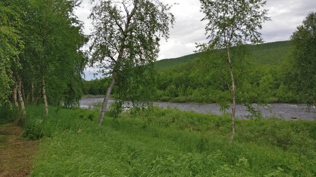 Vetsituvat Hotel Utsjoki Buitenkant foto